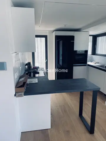 公寓楼层 80m<sup>2</sup> for rent photo 1