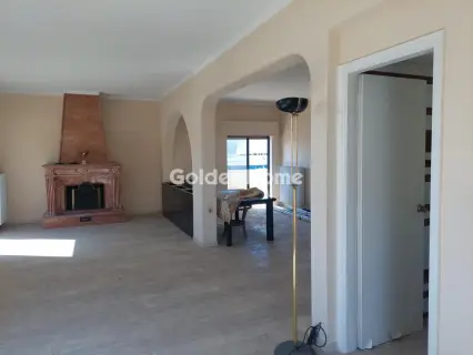 Floor Apartment 184m<sup>2</sup> for rent photo 1
