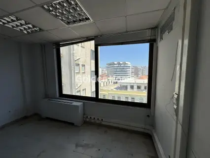 Office 330m<sup>2</sup> for rent photo 8
