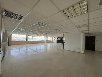 Office 330m<sup>2</sup> for rent photo 32