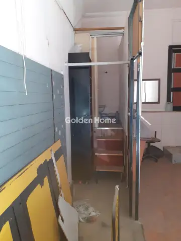 Store 22m<sup>2</sup> for rent photo 2