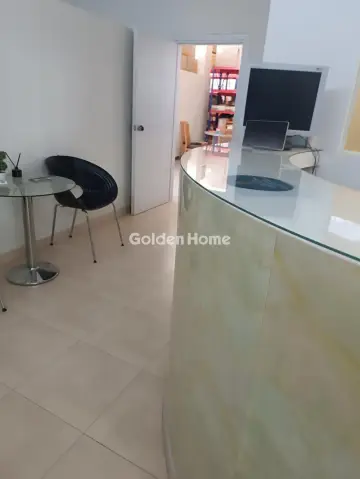 店铺 1500m<sup>2</sup> for rent photo 1