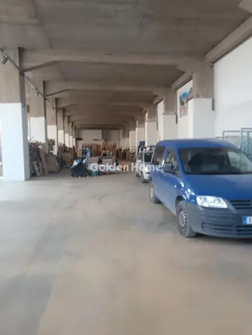 店铺 3000m<sup>2</sup> for rent photo 2