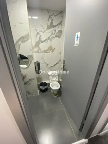 Selling a Business 200m<sup>2</sup> for sale photo 5401733