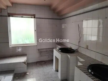 Independent Maisonette 320m<sup>2</sup> for sale photo 9