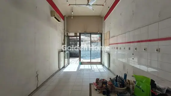 Store 49m<sup>2</sup> for rent photo 9
