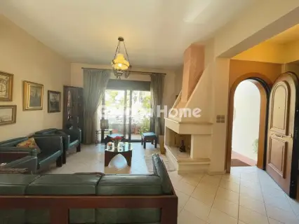 Maisonette Attached 248m<sup>2</sup> for sale photo 1