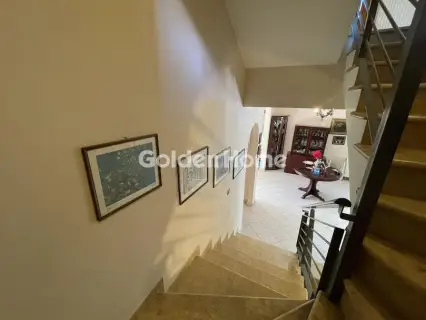Maisonette Attached 248m<sup>2</sup> for sale photo 27