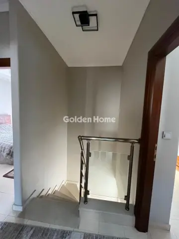 Maisonette Attached 163m<sup>2</sup> for sale photo 3