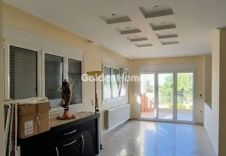 House 323m<sup>2</sup> for sale photo 1