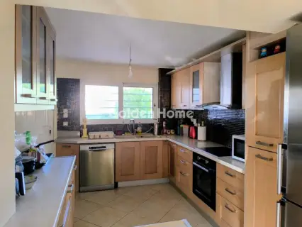 House 323m<sup>2</sup> for sale photo 7