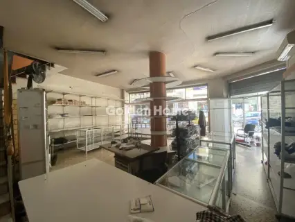 Store 300m<sup>2</sup> for rent photo 4