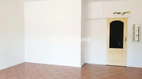Αυτόνομο Κτίριο 400τ.μ. προς ενοικίαση φωτογραφία 2