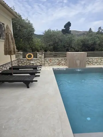 Hotel 850m<sup>2</sup> for sale photo 3