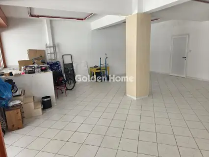 销售业务 70m<sup>2</sup> for rent photo 2