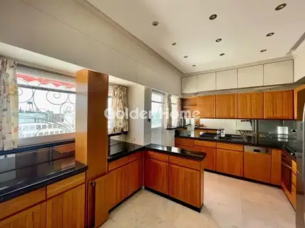 Floor Apartment 190m<sup>2</sup> for rent photo 5565388