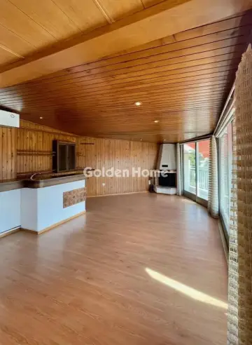 Floor Apartment 190m<sup>2</sup> for rent photo 5565399