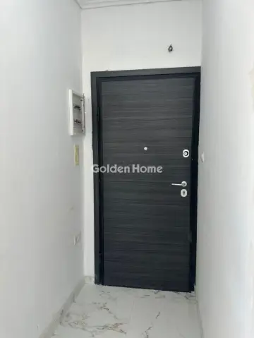 Penthouse 33m<sup>2</sup> for rent photo 5418419