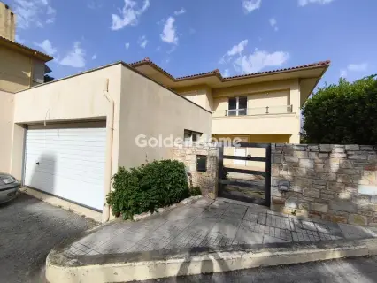 House 325m<sup>2</sup> for sale photo 3