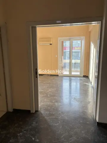 Office 98m<sup>2</sup> for rent photo 1
