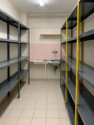 Store 55m<sup>2</sup> for rent photo 4