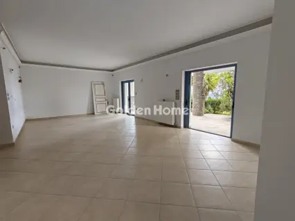 House 350m<sup>2</sup> for sale photo 5437852