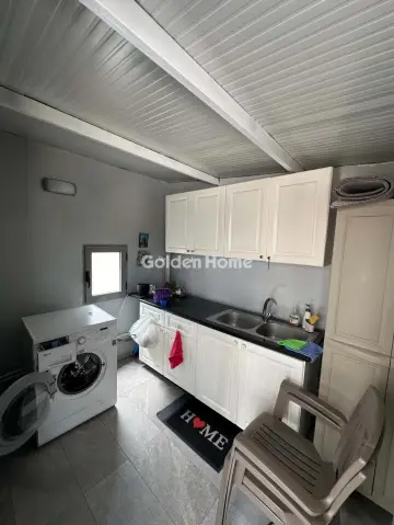 House 270m<sup>2</sup> for sale photo 47