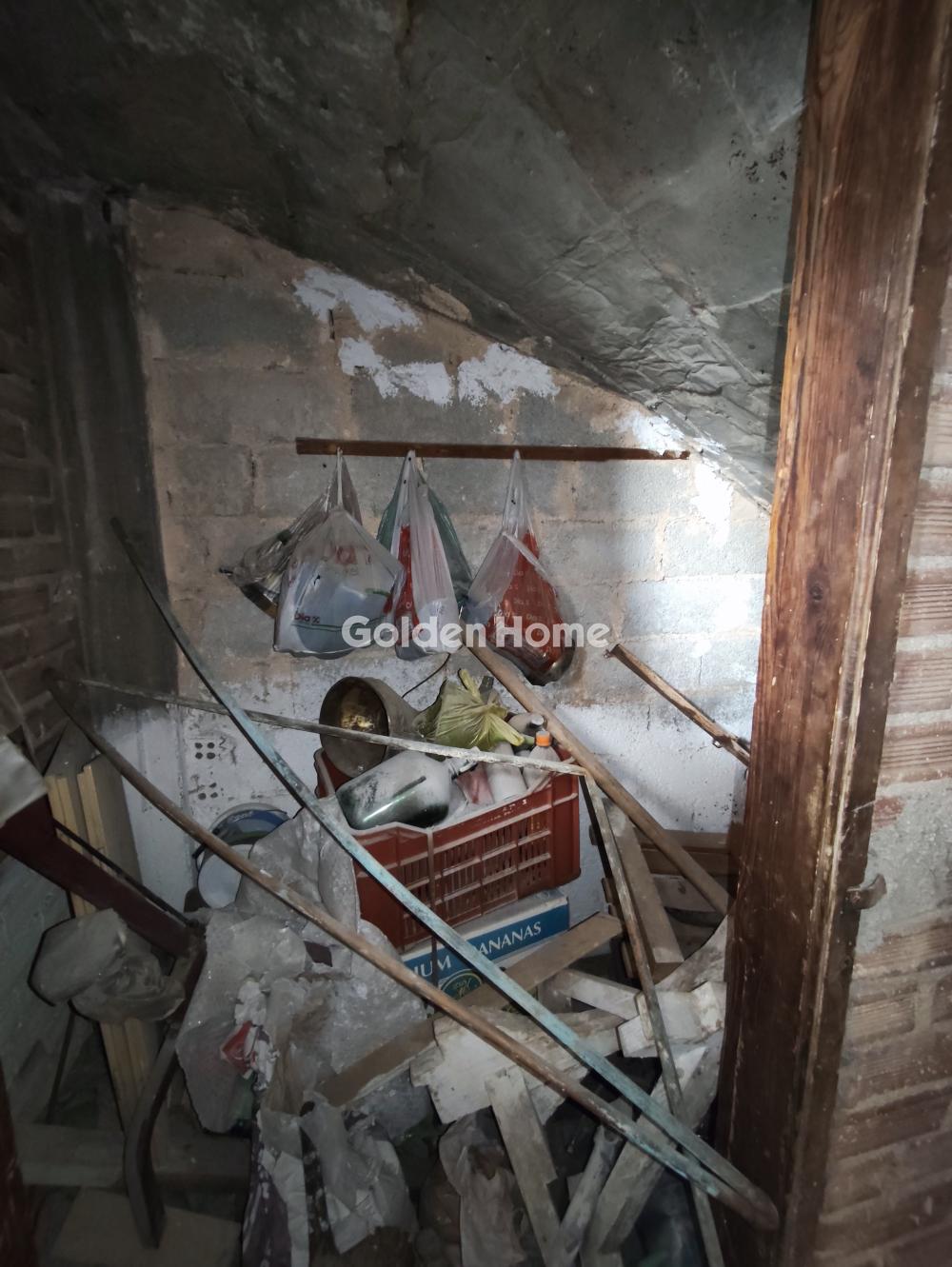 apartment in Ilion — Photo 16 of 17