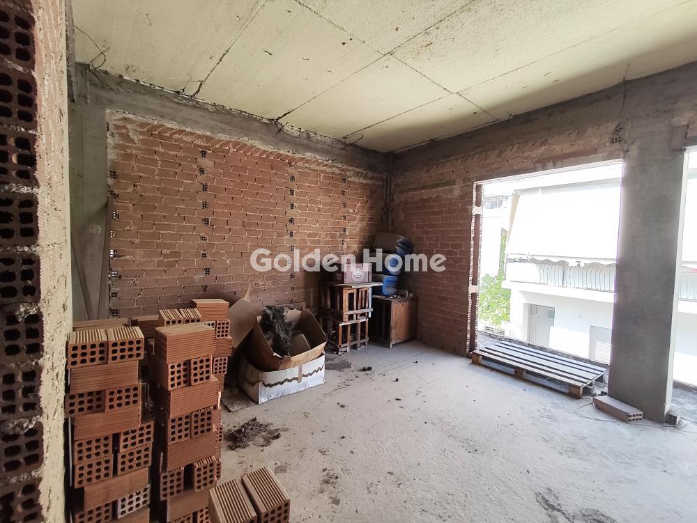 apartment in Ilion — Photo 12 of 17