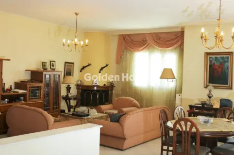 Independent Maisonette 200m<sup>2</sup> for sale photo 5446993