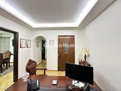 Office 140m<sup>2</sup> for rent photo 4