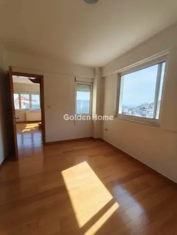 Floor Maisonette 140m<sup>2</sup> for rent photo 3