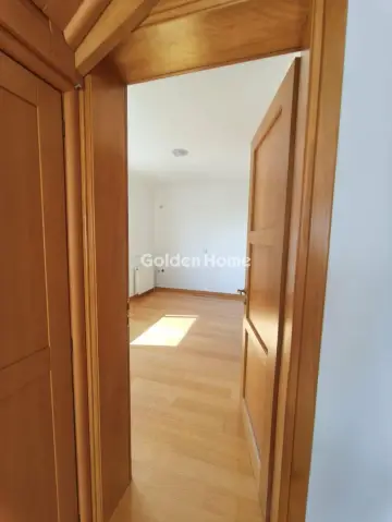 Floor Maisonette 140m<sup>2</sup> for rent photo 5