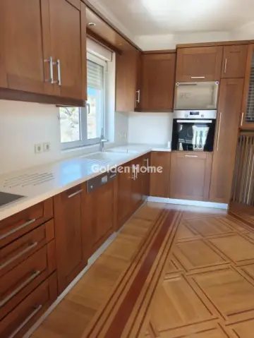 Floor Maisonette 140m<sup>2</sup> for rent photo 17