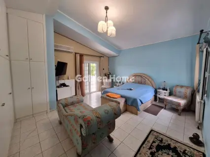 House 274m<sup>2</sup> for sale photo 2