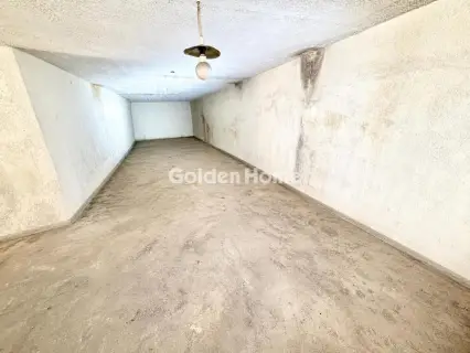 Warehouse 170m<sup>2</sup> for sale photo 3