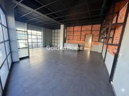 店铺 114m<sup>2</sup> for rent photo 2