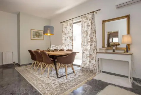 Floor Apartment 150m<sup>2</sup> for rent photo 4