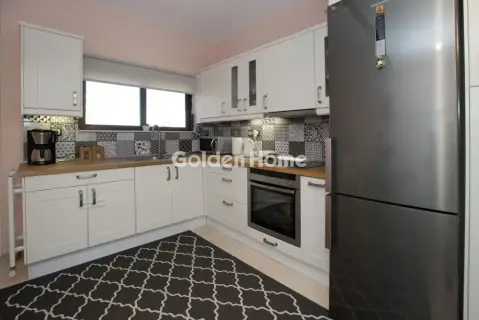 Floor Apartment 150m<sup>2</sup> for rent photo 6