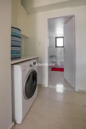 Floor Apartment 150m<sup>2</sup> for rent photo 16