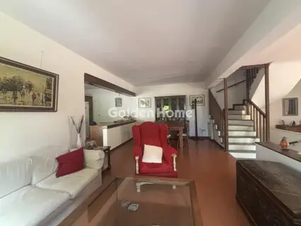 Maisonette Attached 297m<sup>2</sup> for sale photo 2