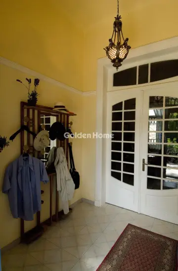 House 300m<sup>2</sup> for rent photo 4