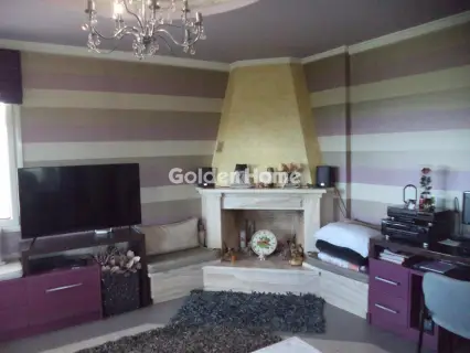 Independent Maisonette 350m<sup>2</sup> for sale photo 3