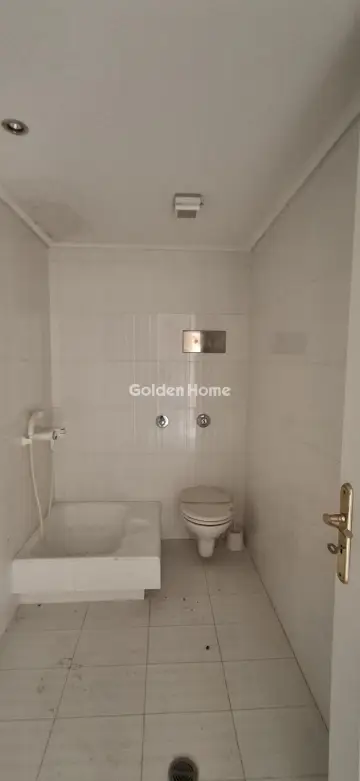 Independent Maisonette 600m<sup>2</sup> for sale photo 40