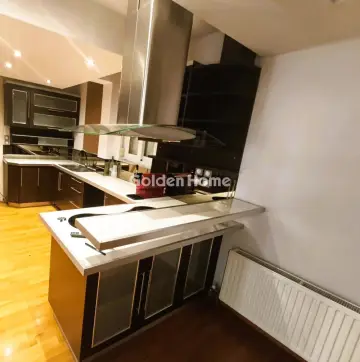 House 360m<sup>2</sup> for rent photo 10