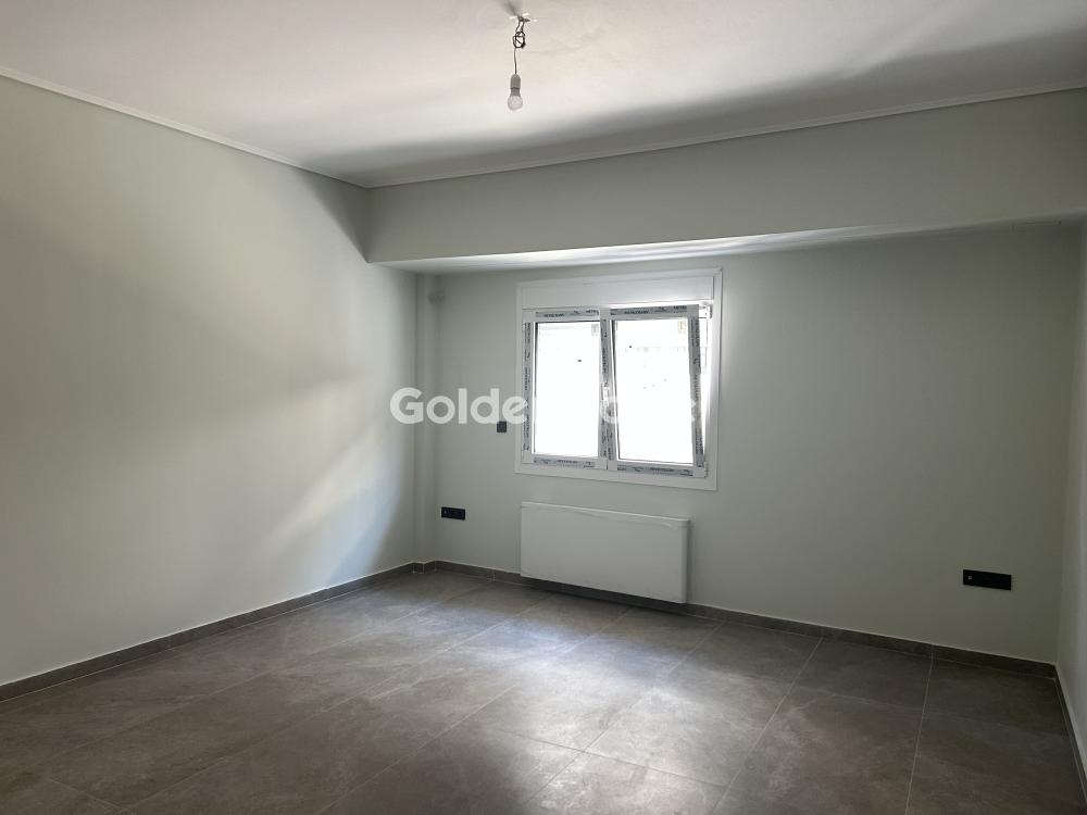 apartment in Ilion — Photo 4 of 31