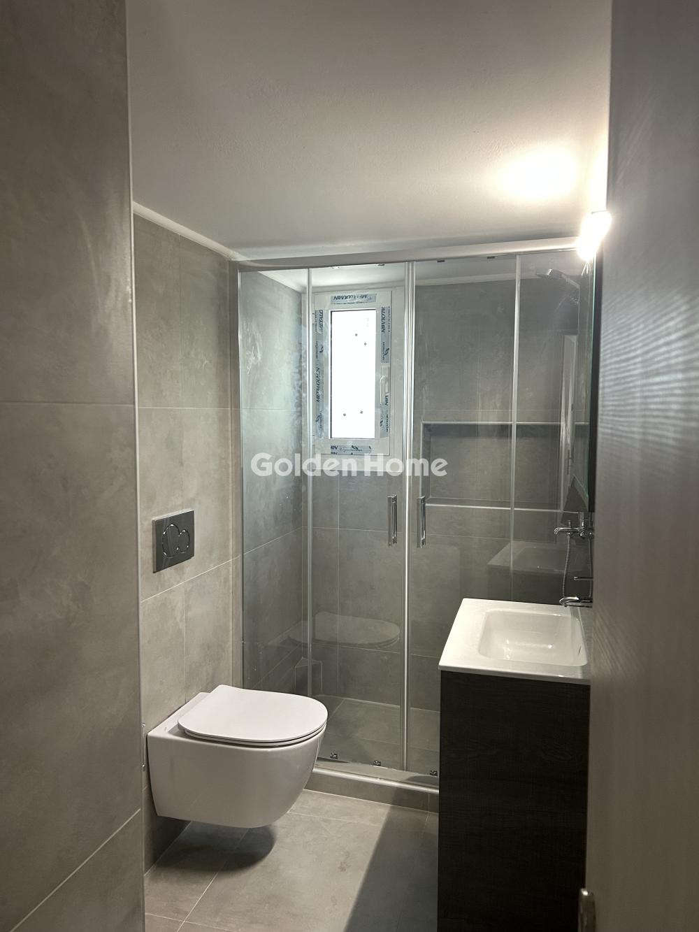 apartment in Ilion — Photo 19 of 31