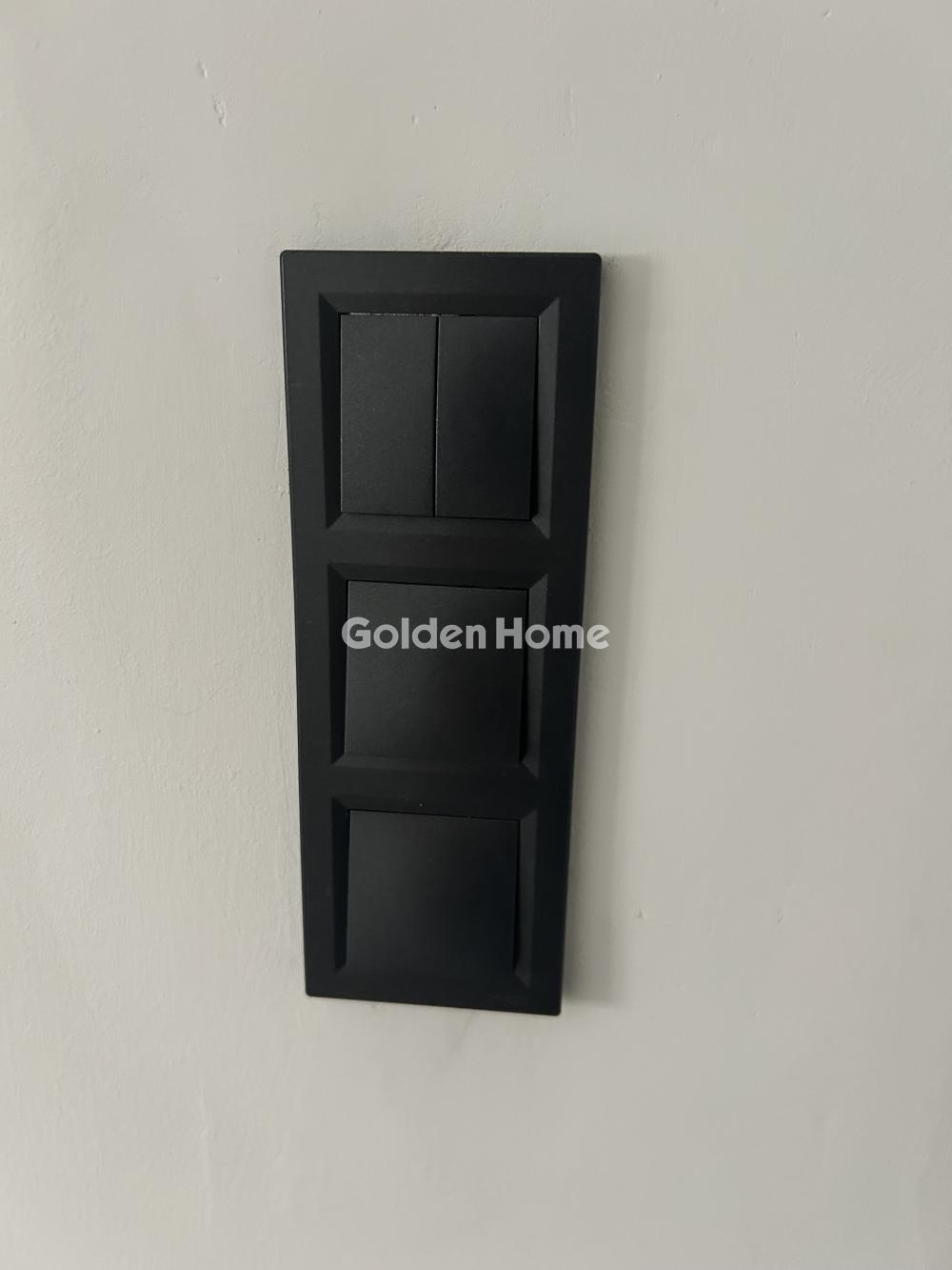 apartment in Ilion — Photo 23 of 31