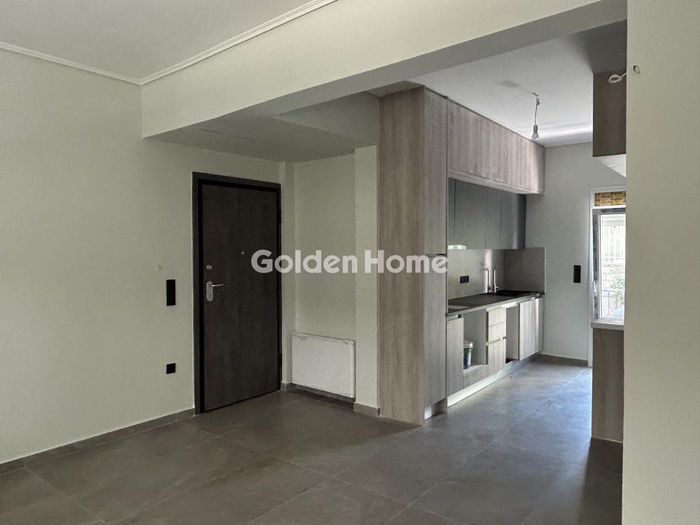 apartment in Ilion — Photo 2 of 31