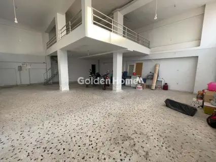 店铺 163m<sup>2</sup> for rent photo 1